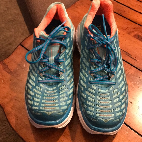 Hoka One One-Size 9.5, excellent shape - Picture 4 of 4